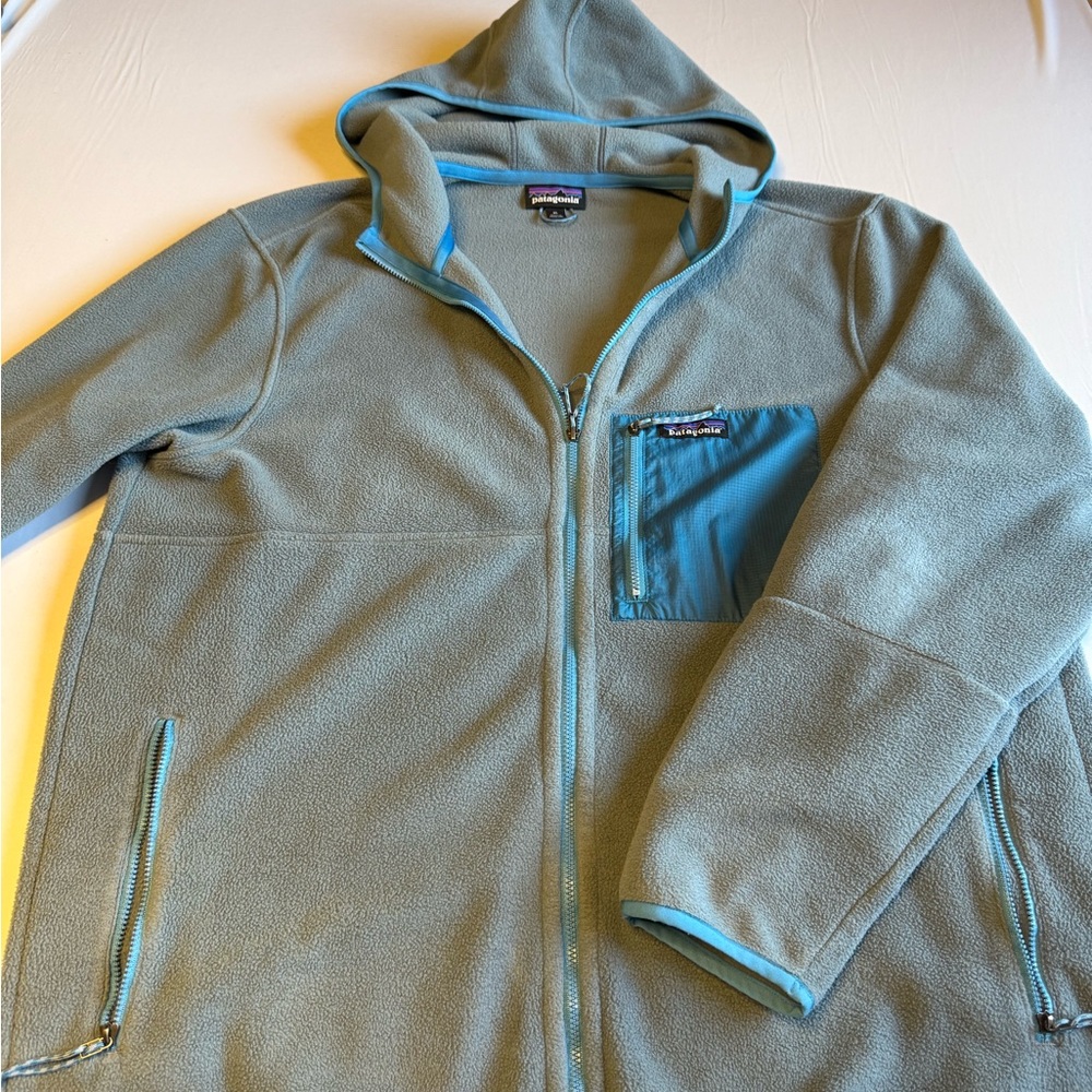 Patagonia Gray and Blue Fleece Jacket